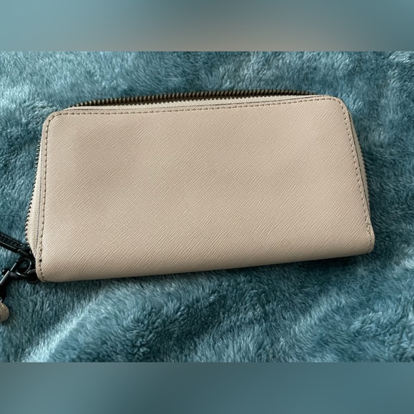 Rebecca Minkoff wristlet - Picture 3 of 7